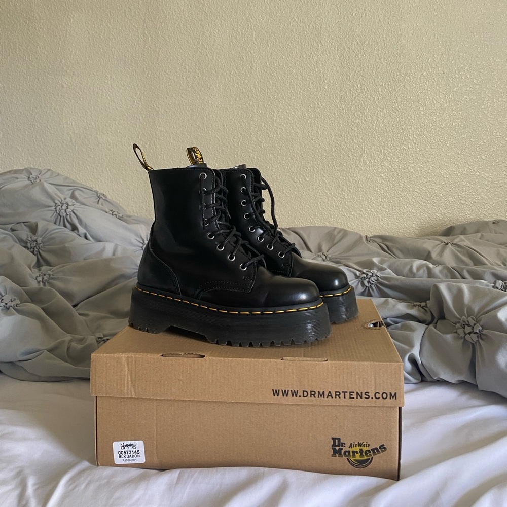 Jadon Smooth Leather Platform Boots